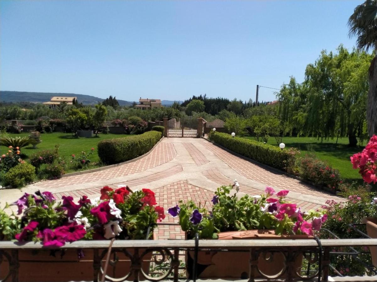 Apartamento Il Giardino Delle Rose A Olmedo Exterior foto