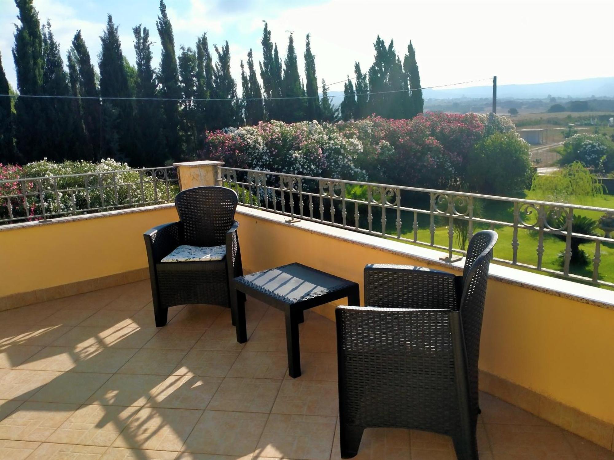 Apartamento Il Giardino Delle Rose A Olmedo Exterior foto