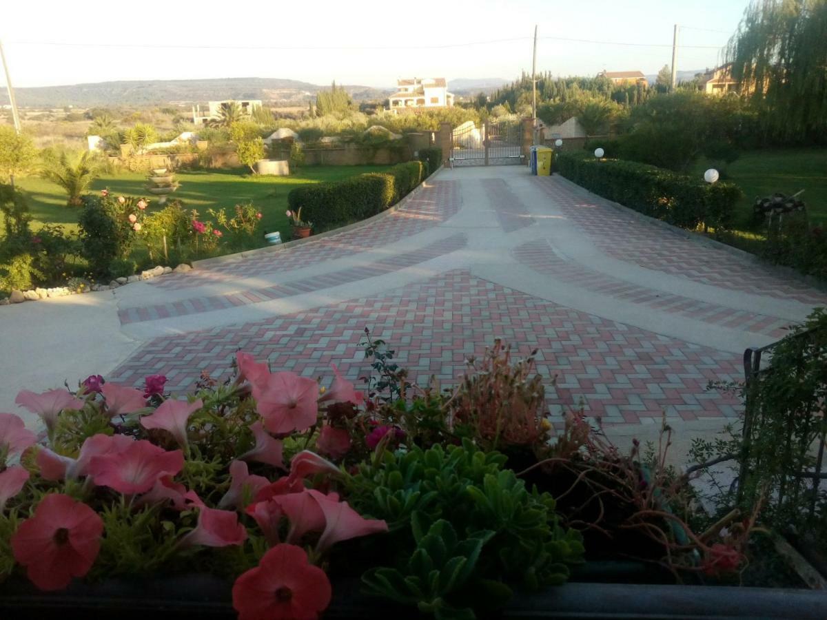 Apartamento Il Giardino Delle Rose A Olmedo Exterior foto